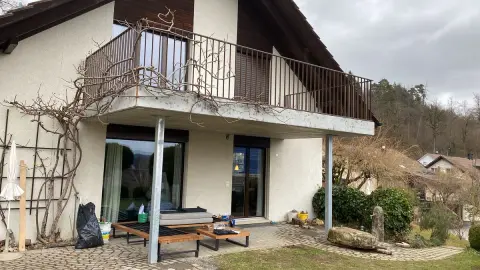 Staketengeländer Xpress entlang einer Dachterrasse