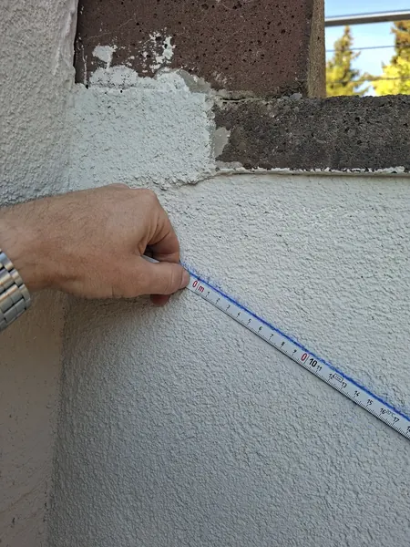 Schnur schlagen entlang der Treppe
