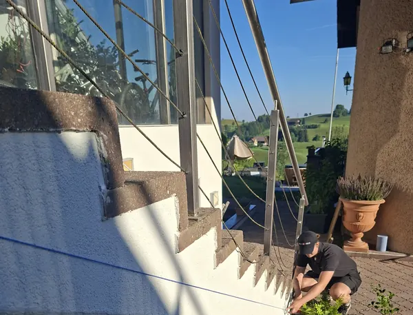 Schnur parallel zur Treppe gespannt